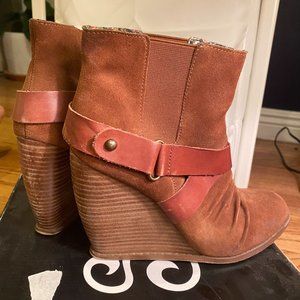 Seychelles booties - Size 8.5 - Brown Suede